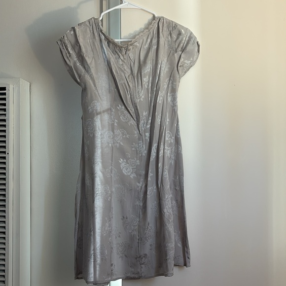 Motel Rocks Silver Sheath Mini Dress with Plunge Neckline - Picture 4 of 4
